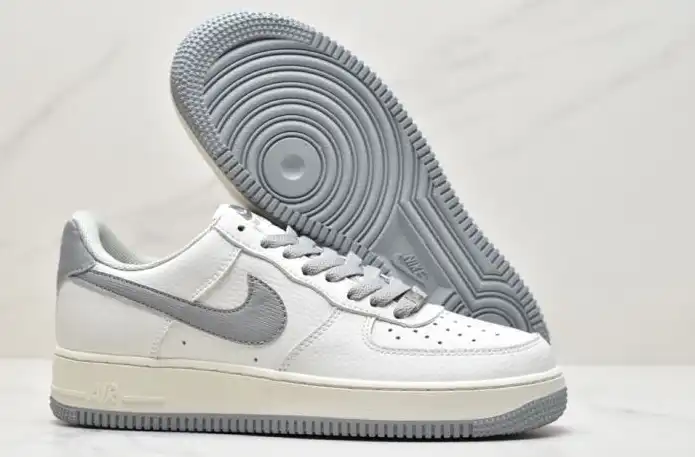 hype Nike Air Force 1