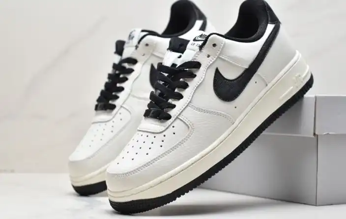 hype Nike Air Force 1