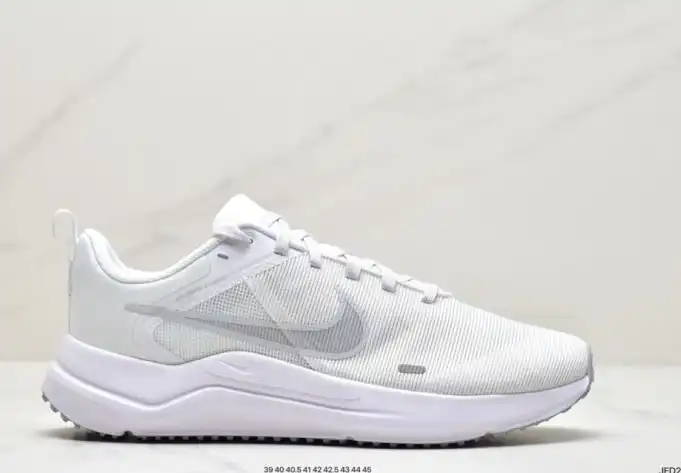 hype Nike Sneakers