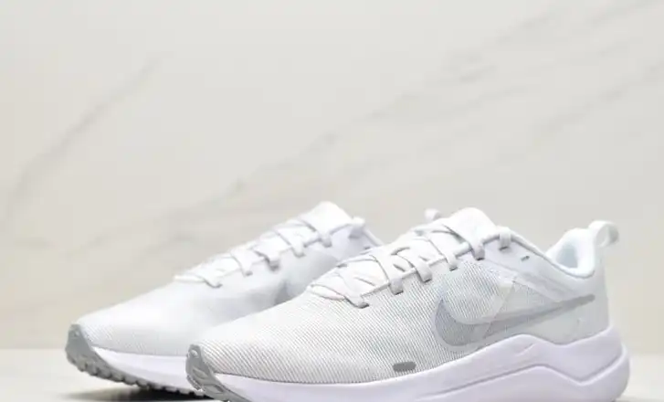 hype Nike Sneakers