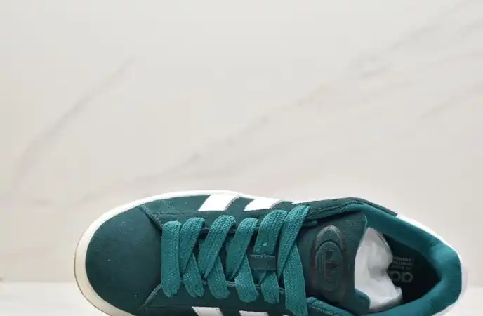 hype Adidas Sneakers