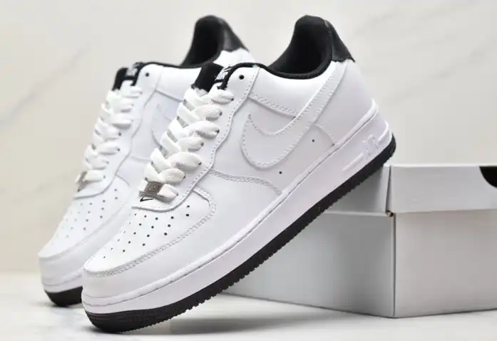 hype Nike Air Force 1