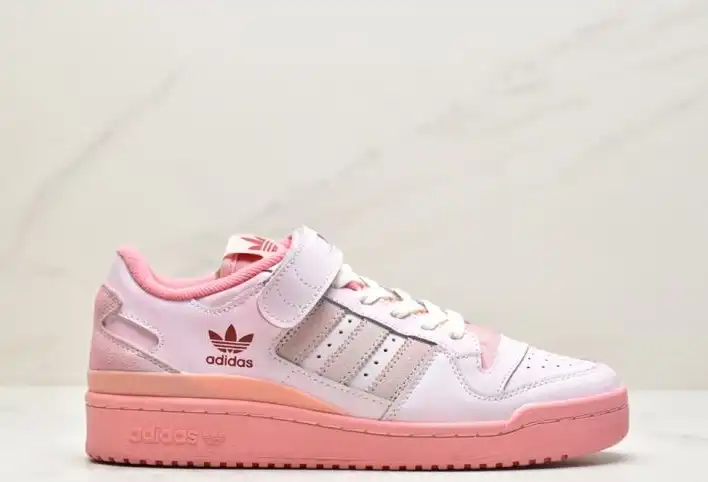 hype Adidas Sneakers