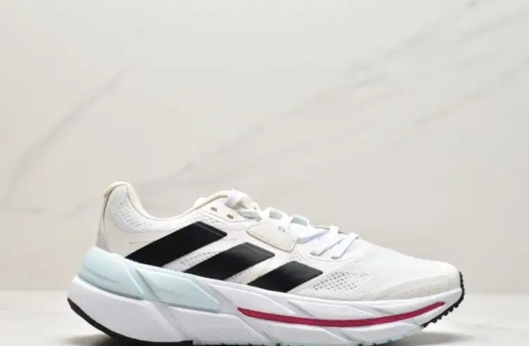 hype Adidas Sneakers