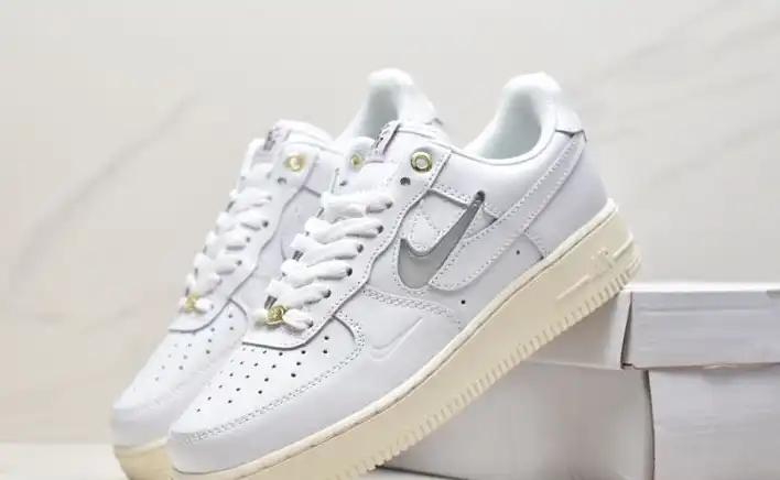 hype Nike Air Force 1