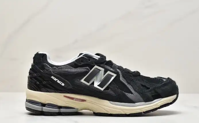 hype New Balance Sneakers