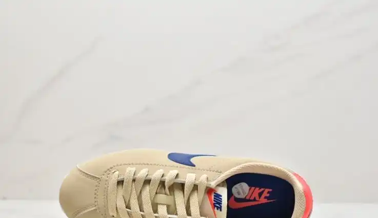 hype Nike Sneakers