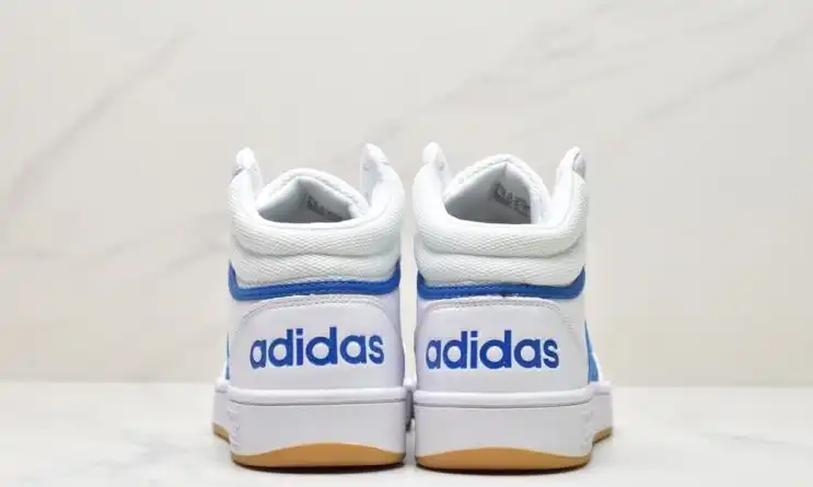 hype Adidas Sneakers