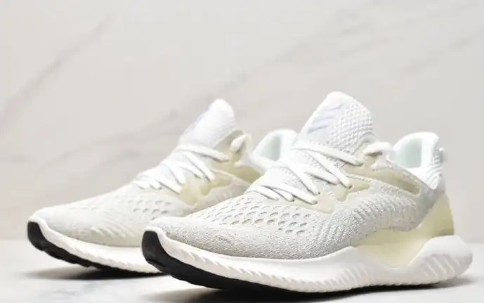 hype Adidas Sneakers