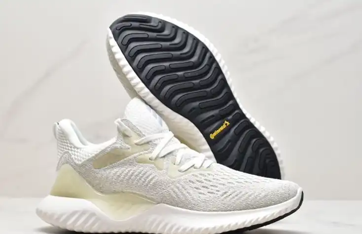 hype Adidas Sneakers