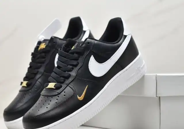 hype Nike Air Force 1