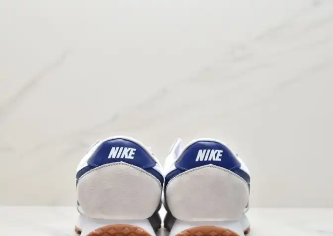 hype Nike Sneakers