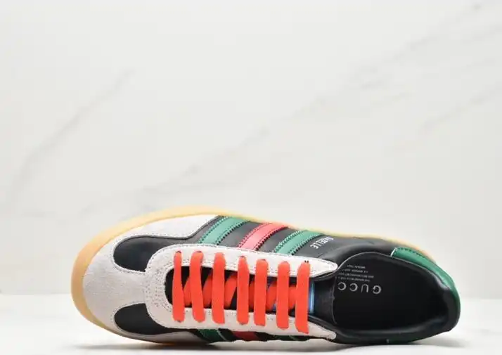 hype Adidas Sneakers