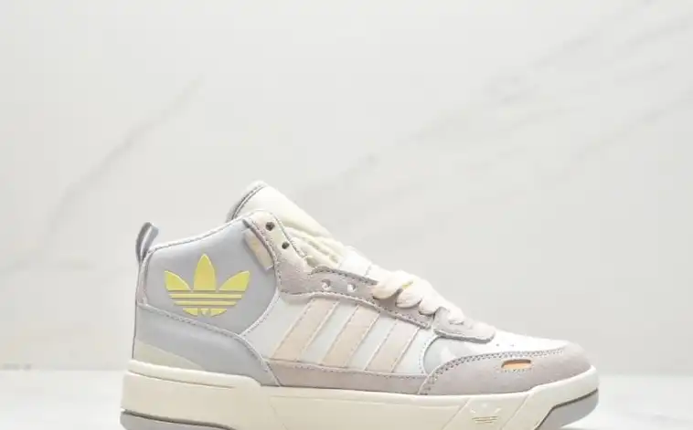 hype Adidas Sneakers