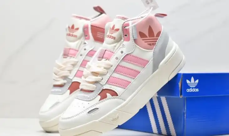 hype Adidas Sneakers