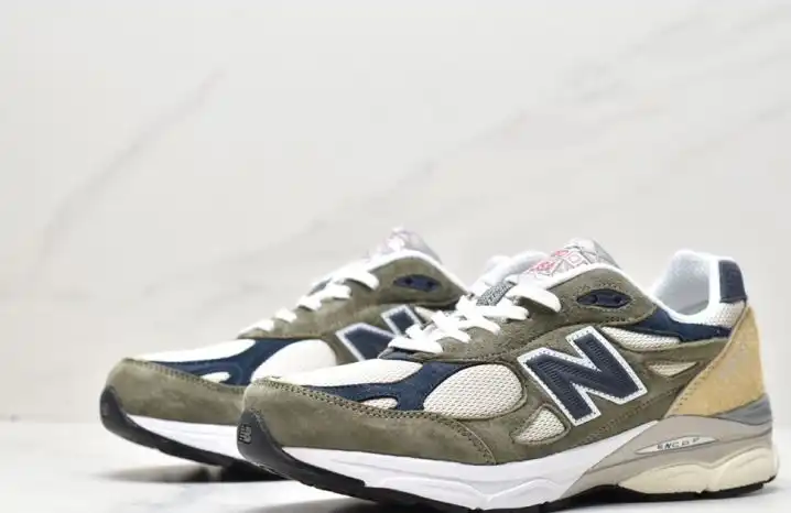 hype New Balance Sneakers