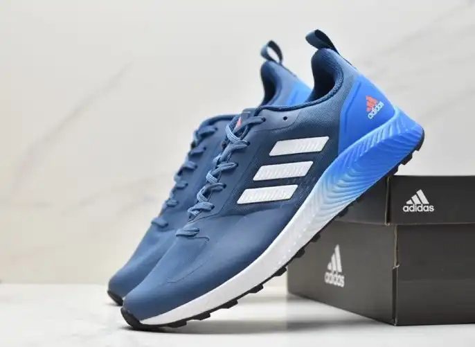 hype Adidas Sneakers