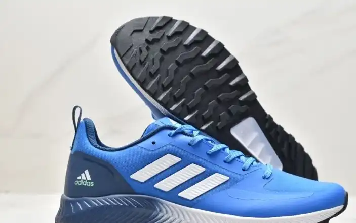 hype Adidas Sneakers