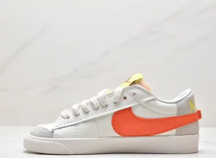 hype Nike Sneakers