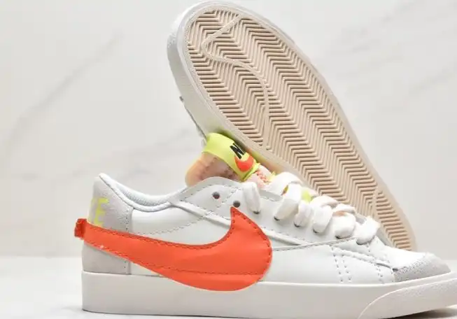 hype Nike Sneakers