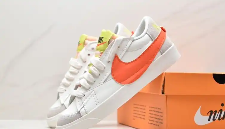 hype Nike Sneakers