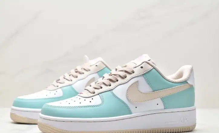 hype Nike Air Force 1