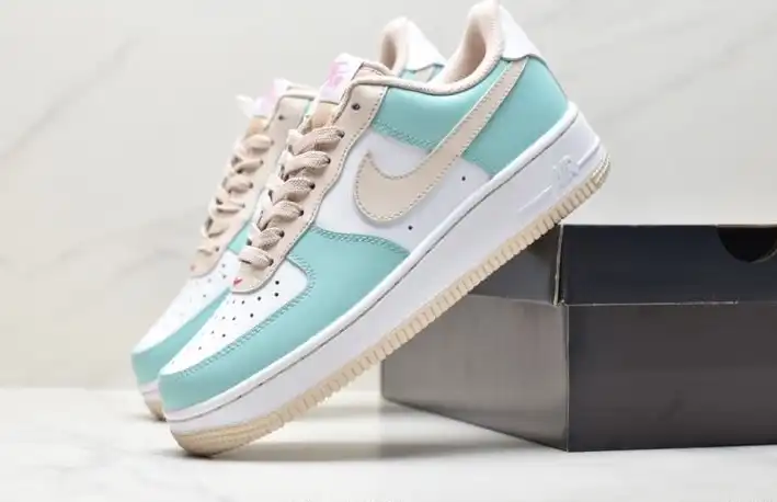 hype Nike Air Force 1