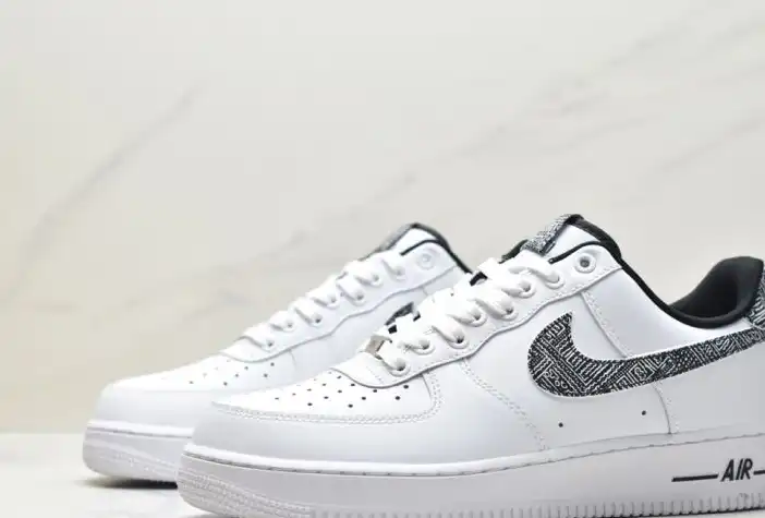 hype Nike Air Force 1