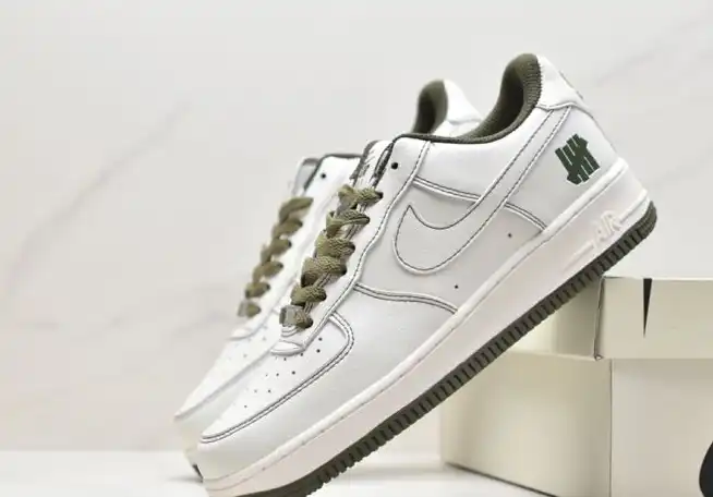 hype Nike Air Force 1