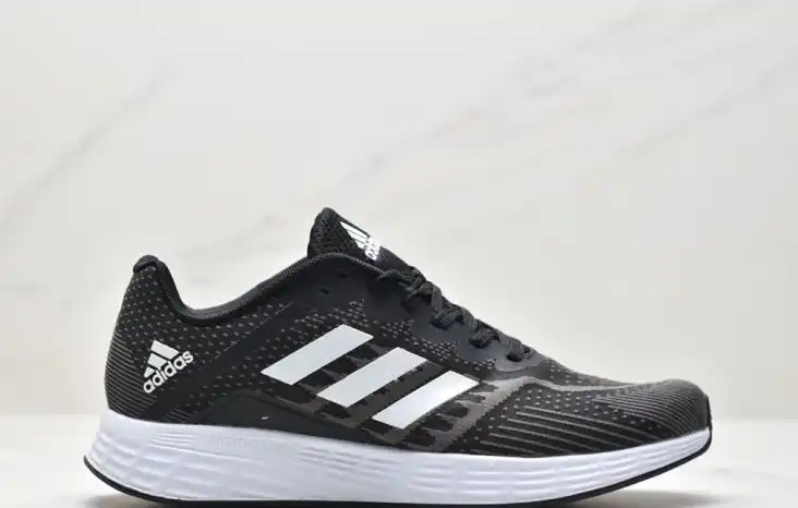 hype Adidas Sneakers