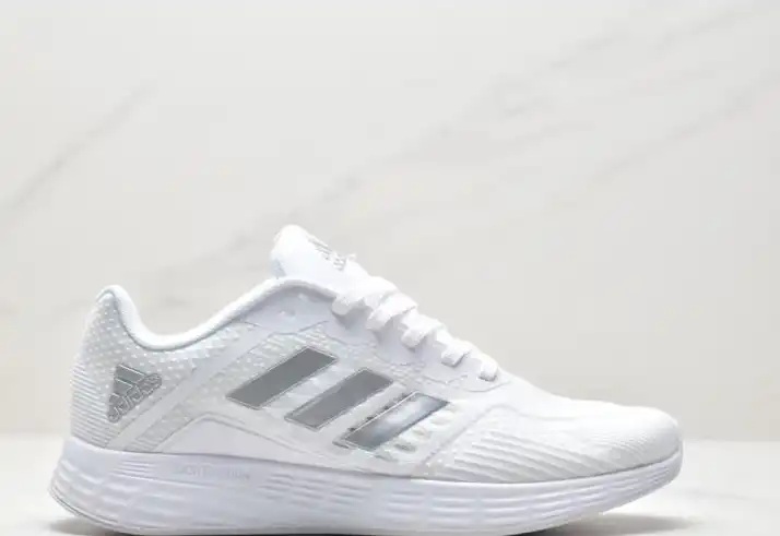 hype Adidas Sneakers