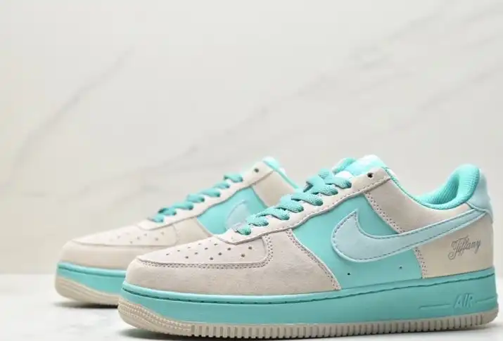 hype Nike Air Force 1