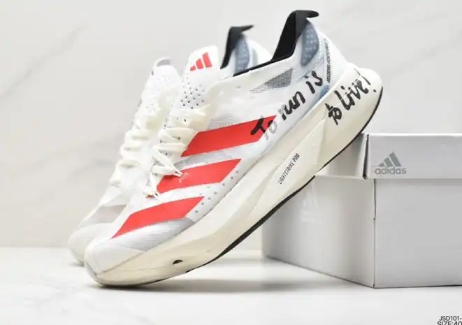 hype Adidas Sneakers