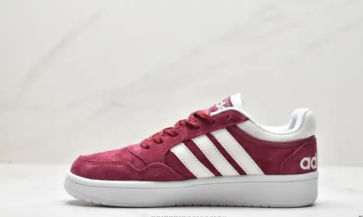 hype Adidas Sneakers