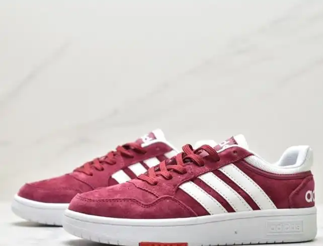 hype Adidas Sneakers