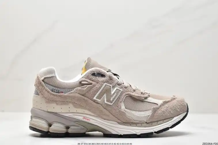 hype New Balance Sneakers