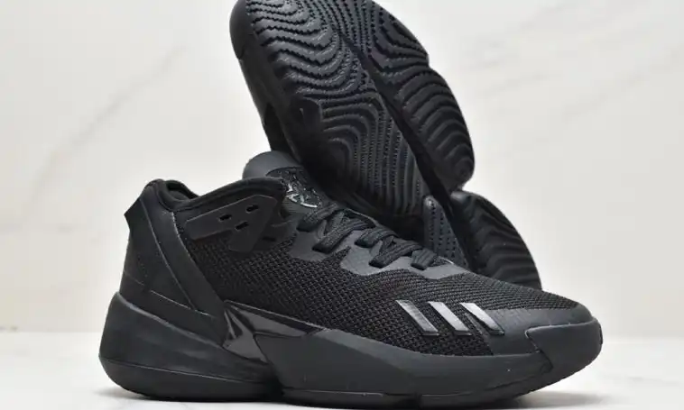 hype Adidas Sneakers