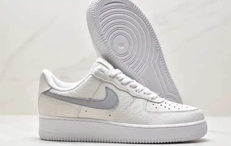 hype Nike Air Force 1