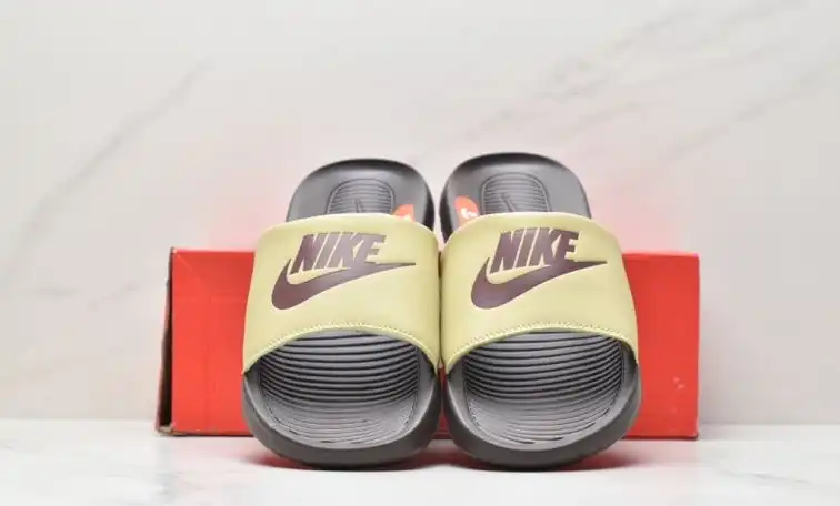 hype Nike Sneakers