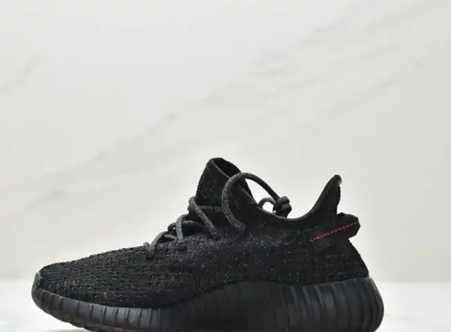 hype Adidas Yeezy Boost