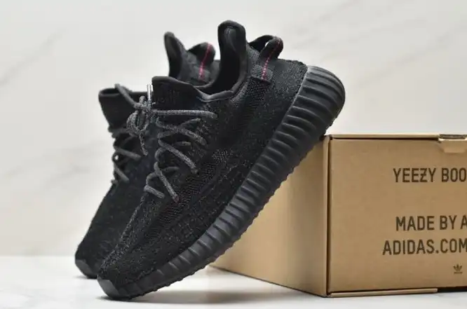 hype Adidas Yeezy Boost