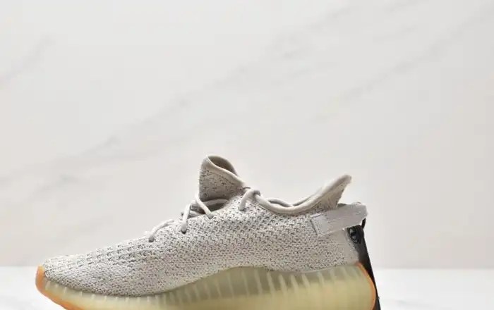 hype Adidas Yeezy Boost