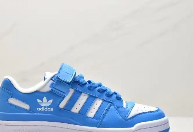 hype Adidas Sneakers