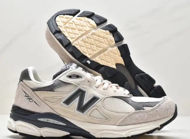 hype New Balance Sneakers