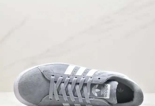 hype Adidas Sneakers