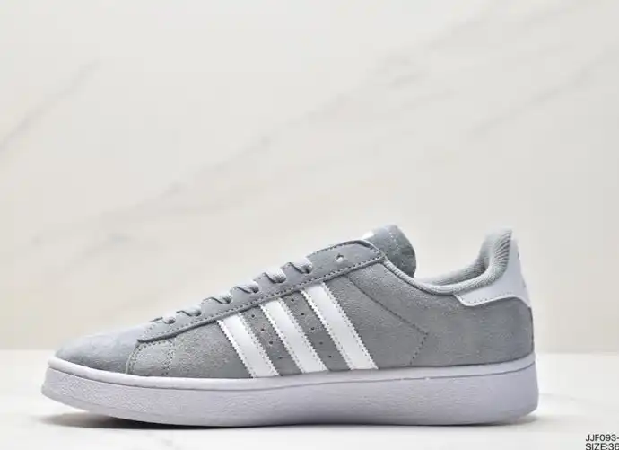 hype Adidas Sneakers