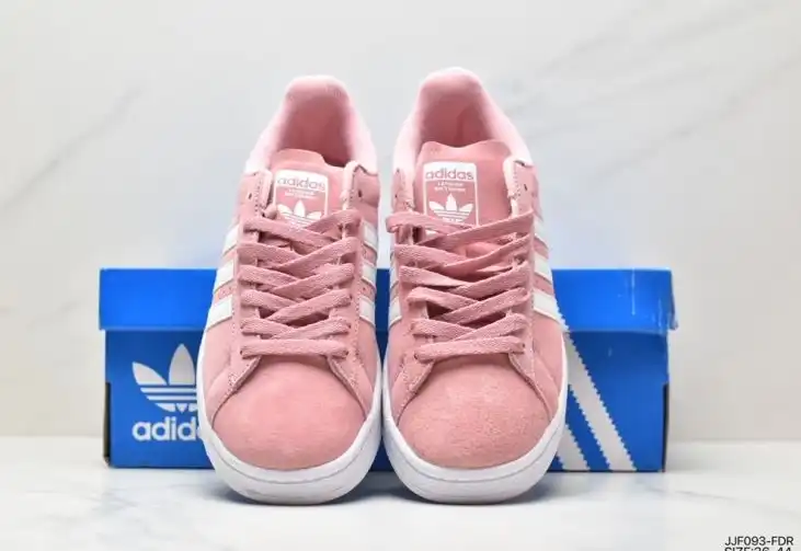 hype Adidas Sneakers