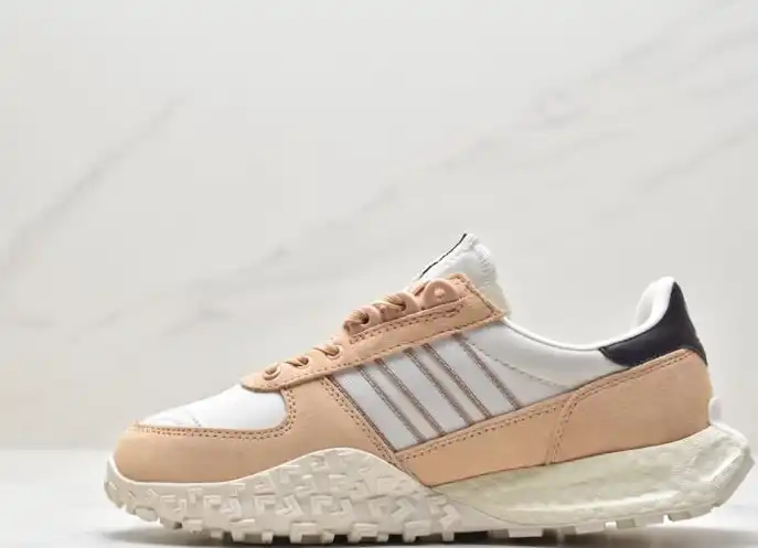 hype Adidas Sneakers