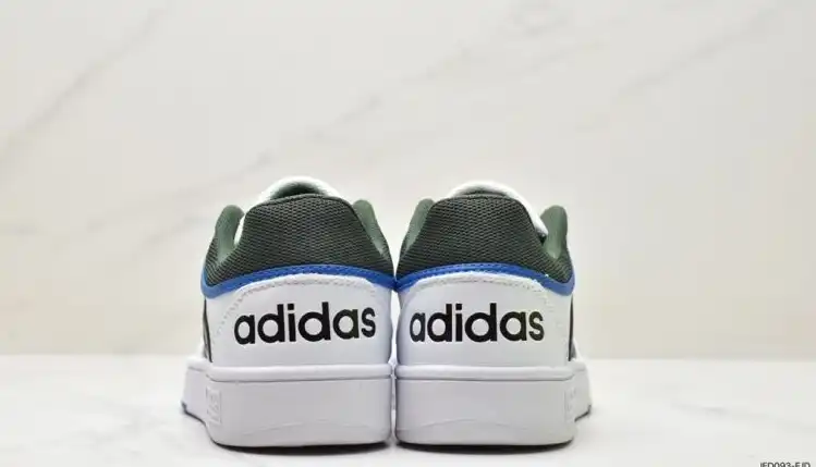 hype Adidas Sneakers