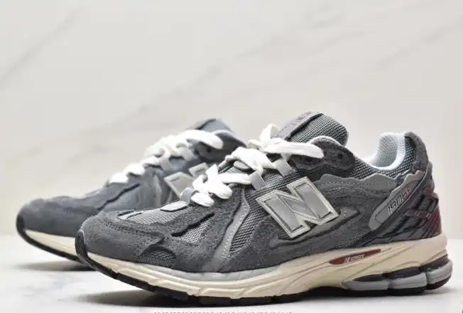 hype New Balance Sneakers